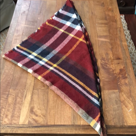 Plaid Triangle Scarf - Picture 2 of 3